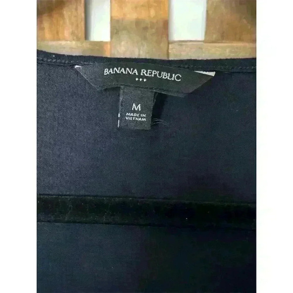 Banana Republic Women's Blue V-Neck Blouse M Stretchy Lattice Detail - Picture 4 of 8